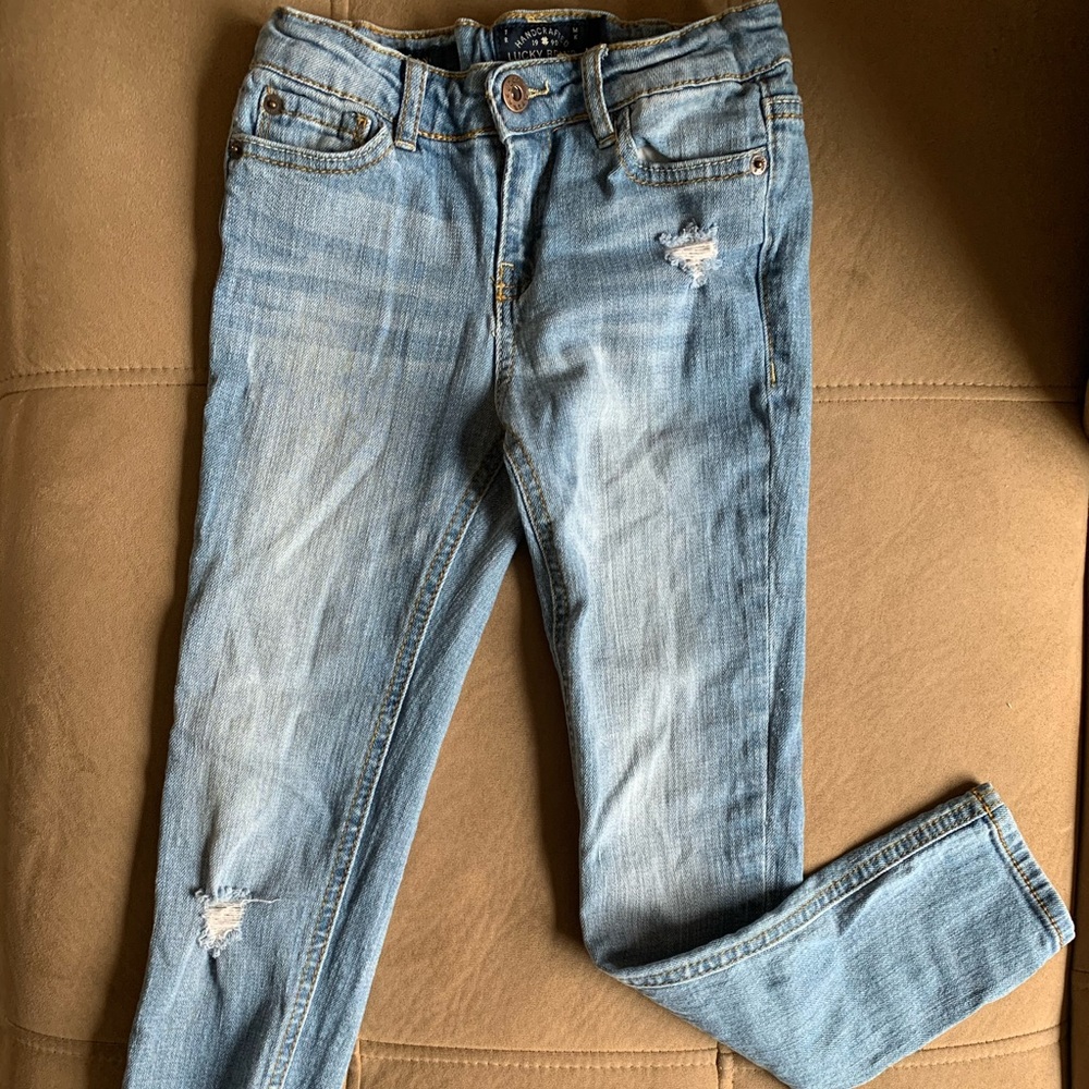 LUCKY BRAND distressed jeans